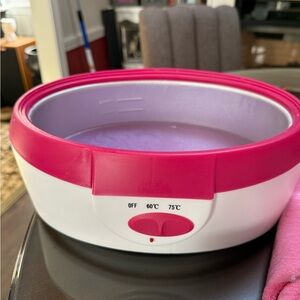 Pink and White Wax Warmer Paraffin wax machine for hands and feet